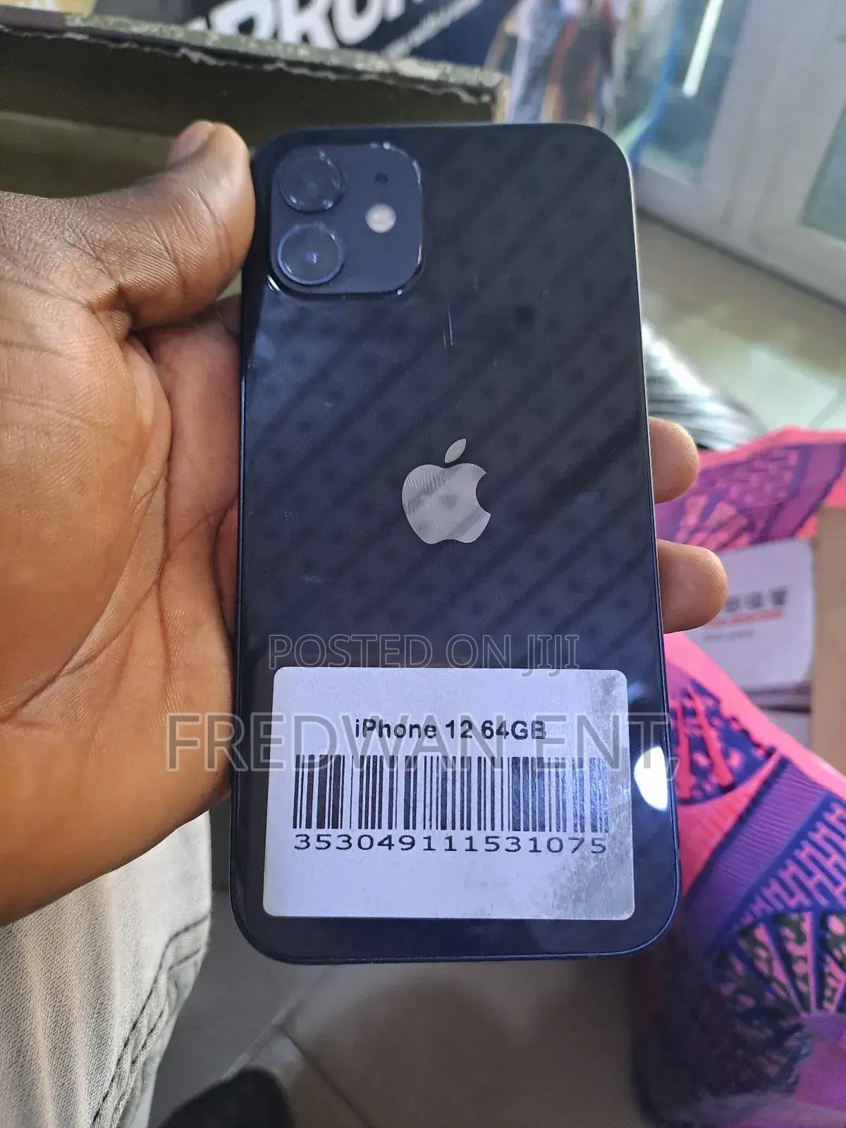 Apple iPhone 12 64 GB Black