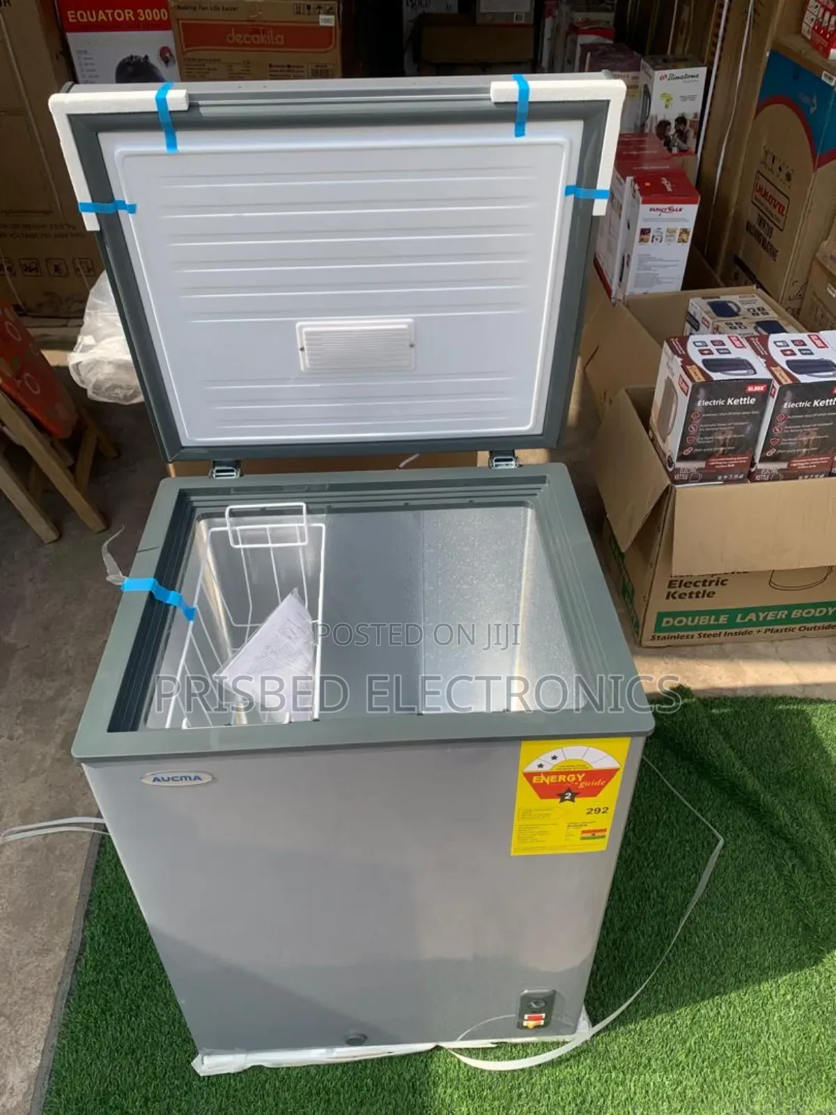 "Aucma Durable Chest Freezer 141 Litres