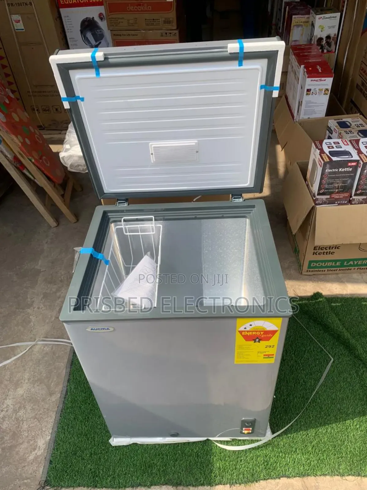 "Aucma Durable Chest Freezer 141 Litres