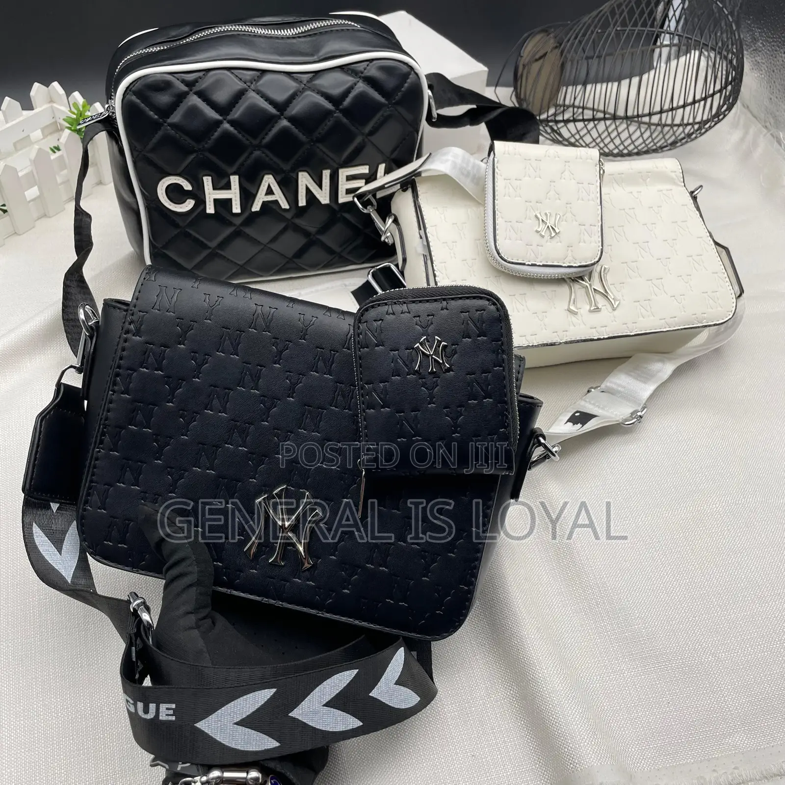 New York Crossbody Bag