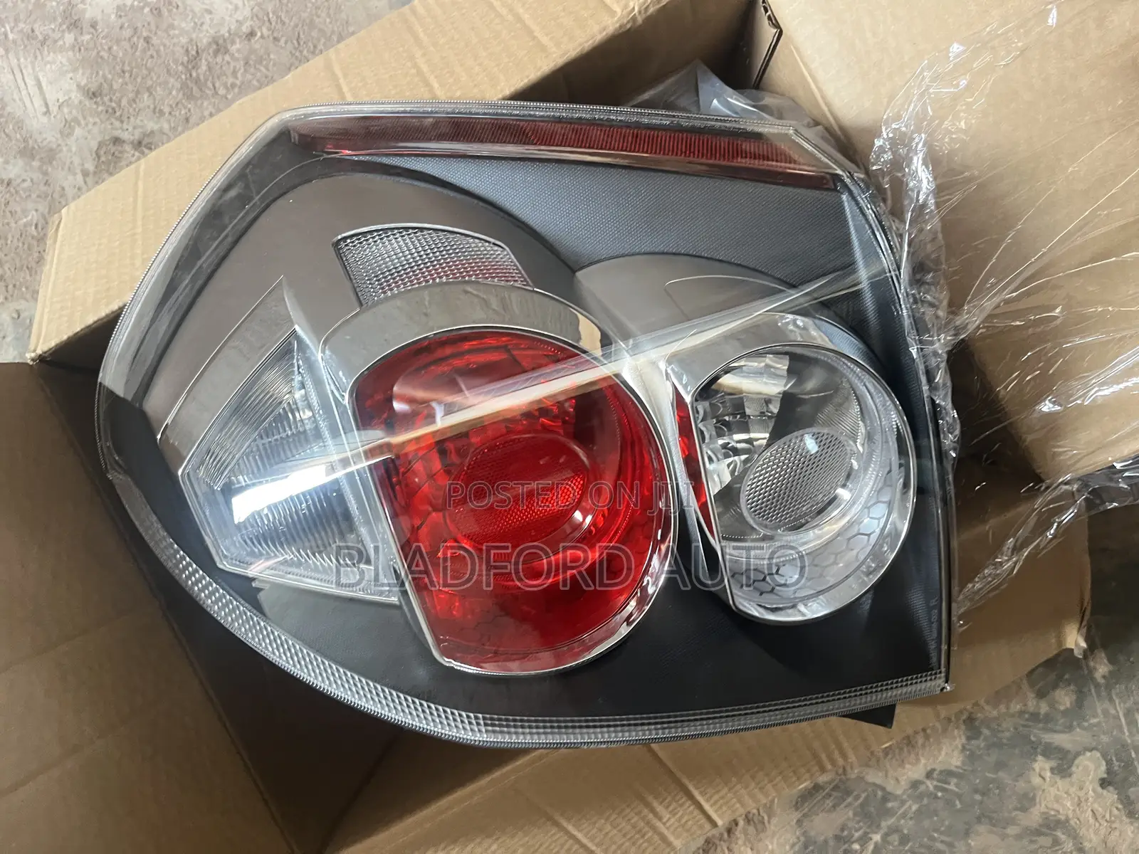 Vibe 2009 Tailight Pair