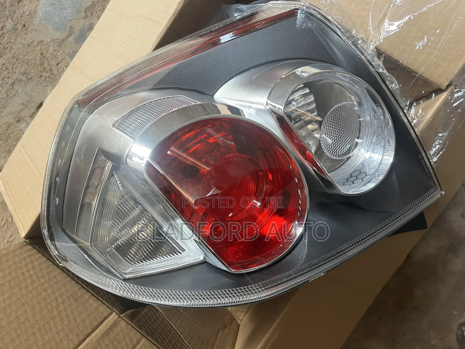 Vibe 2009 Tailight Pair