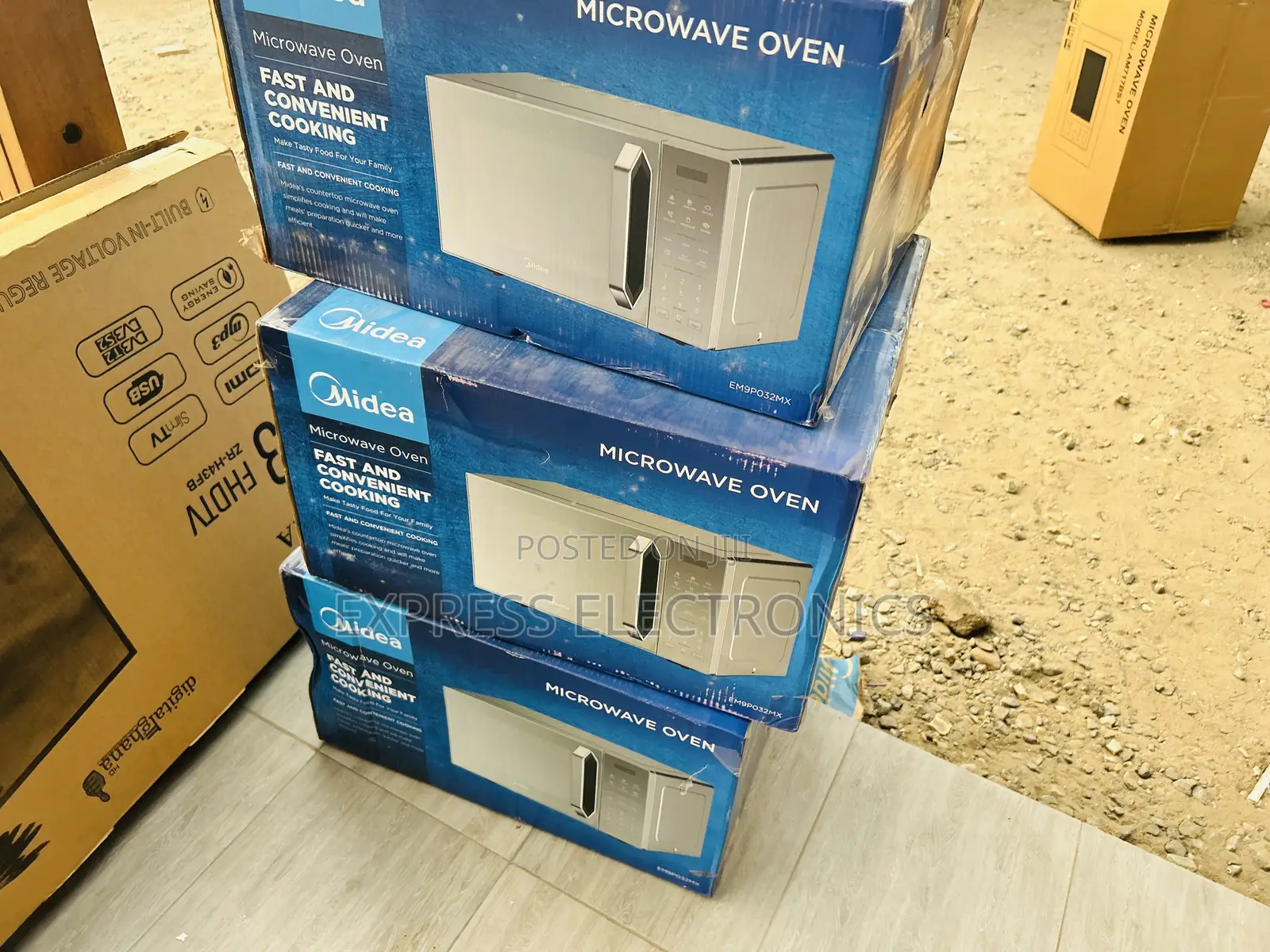 Highly Recommended Microwave Oven 28L Midea