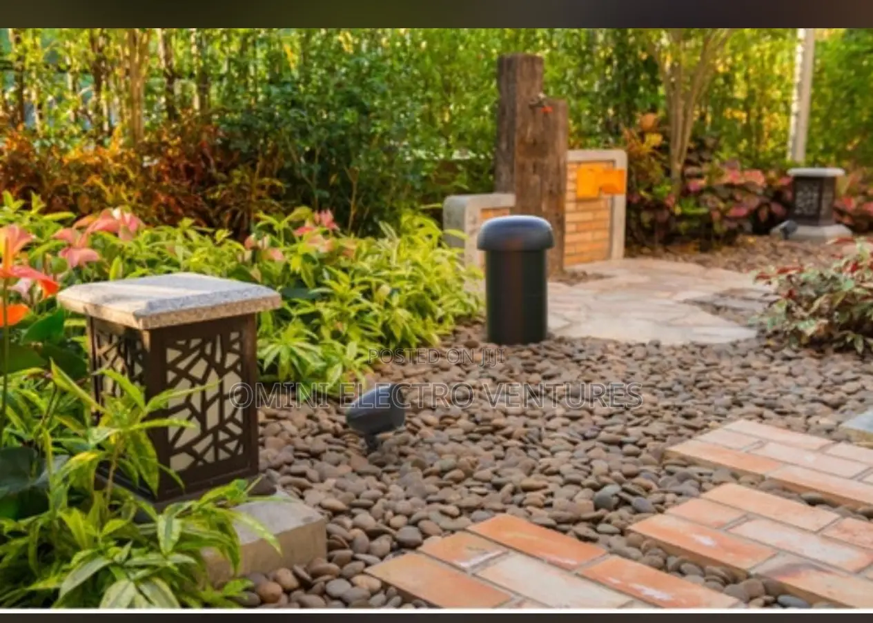 Brand New Garden Speaker ( Furrion)