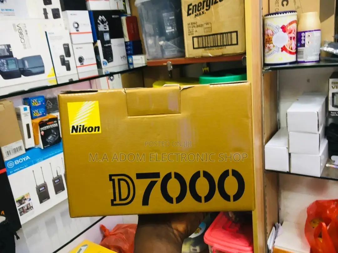 Nikon D7000 DSLR Camera