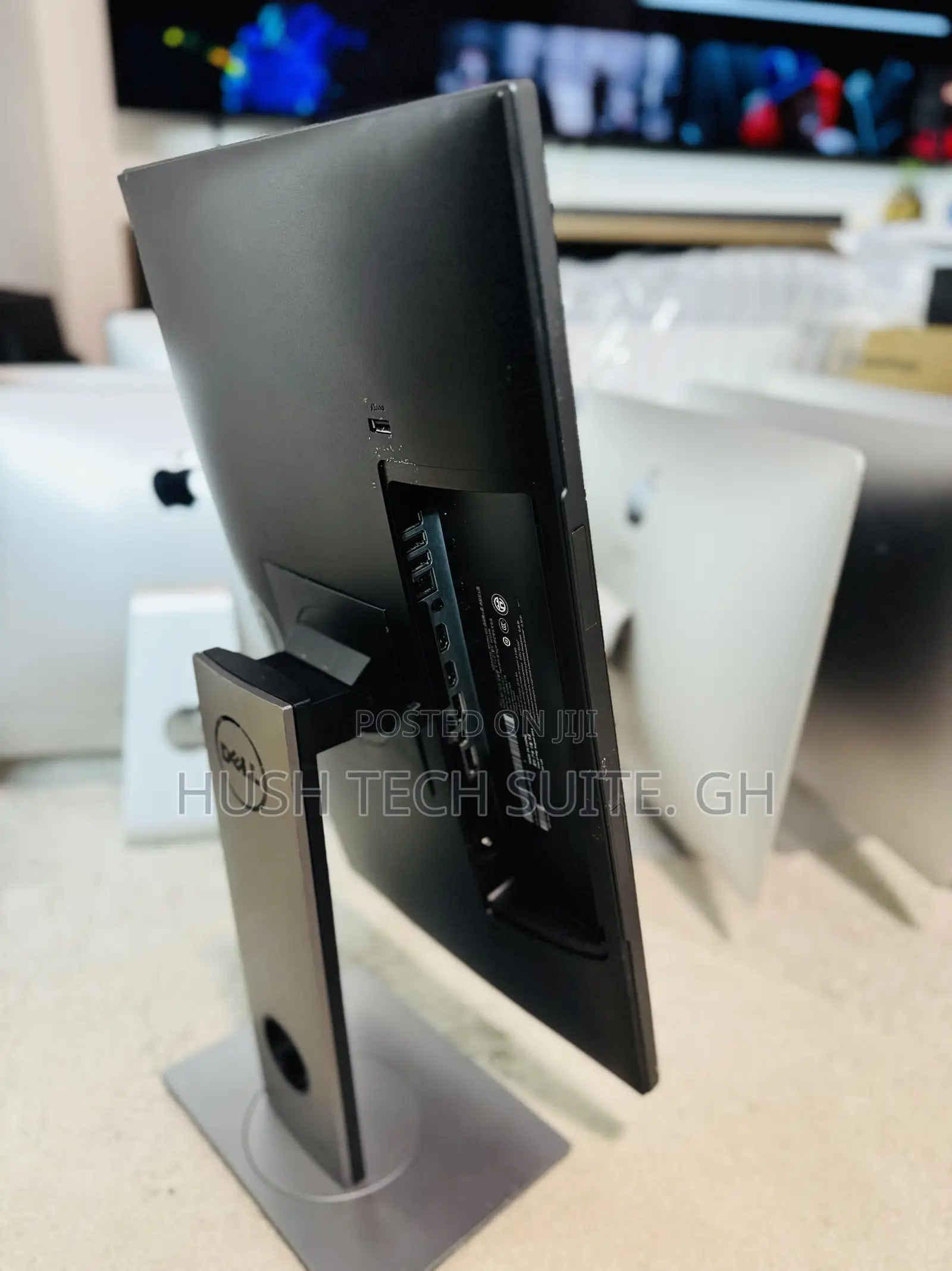 Dell 24” Edgeless IPS Display Monitor Full HD