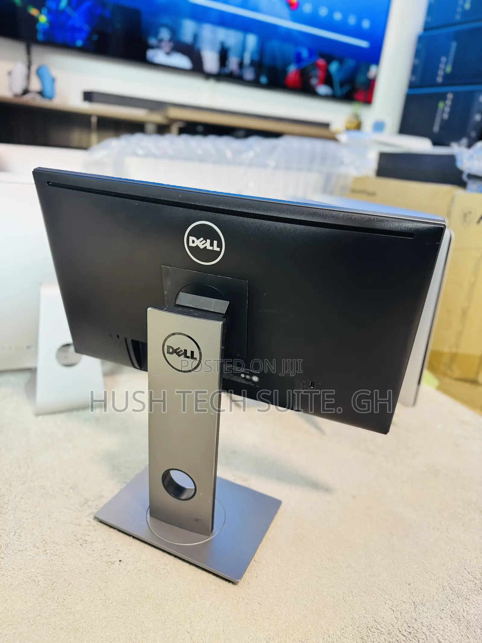 Dell 24” Edgeless IPS Display Monitor Full HD