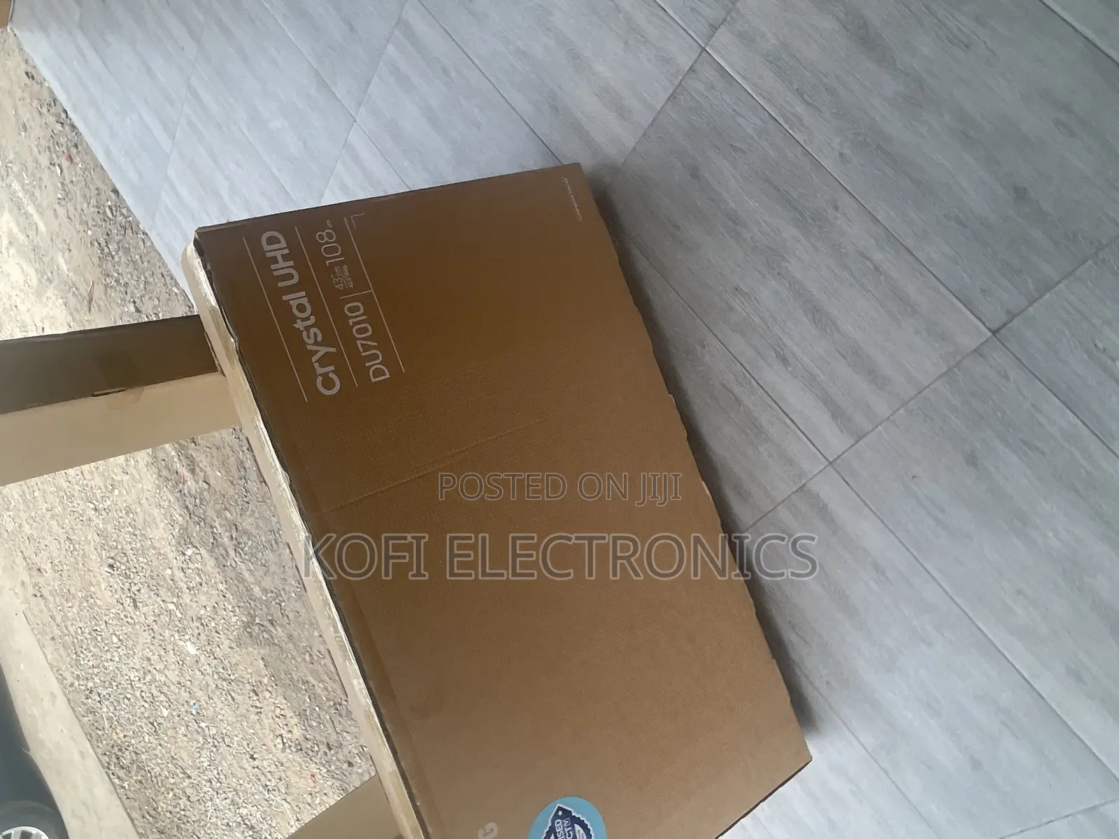 Very New Samsung 43du7010 UHD LED Television 43inch