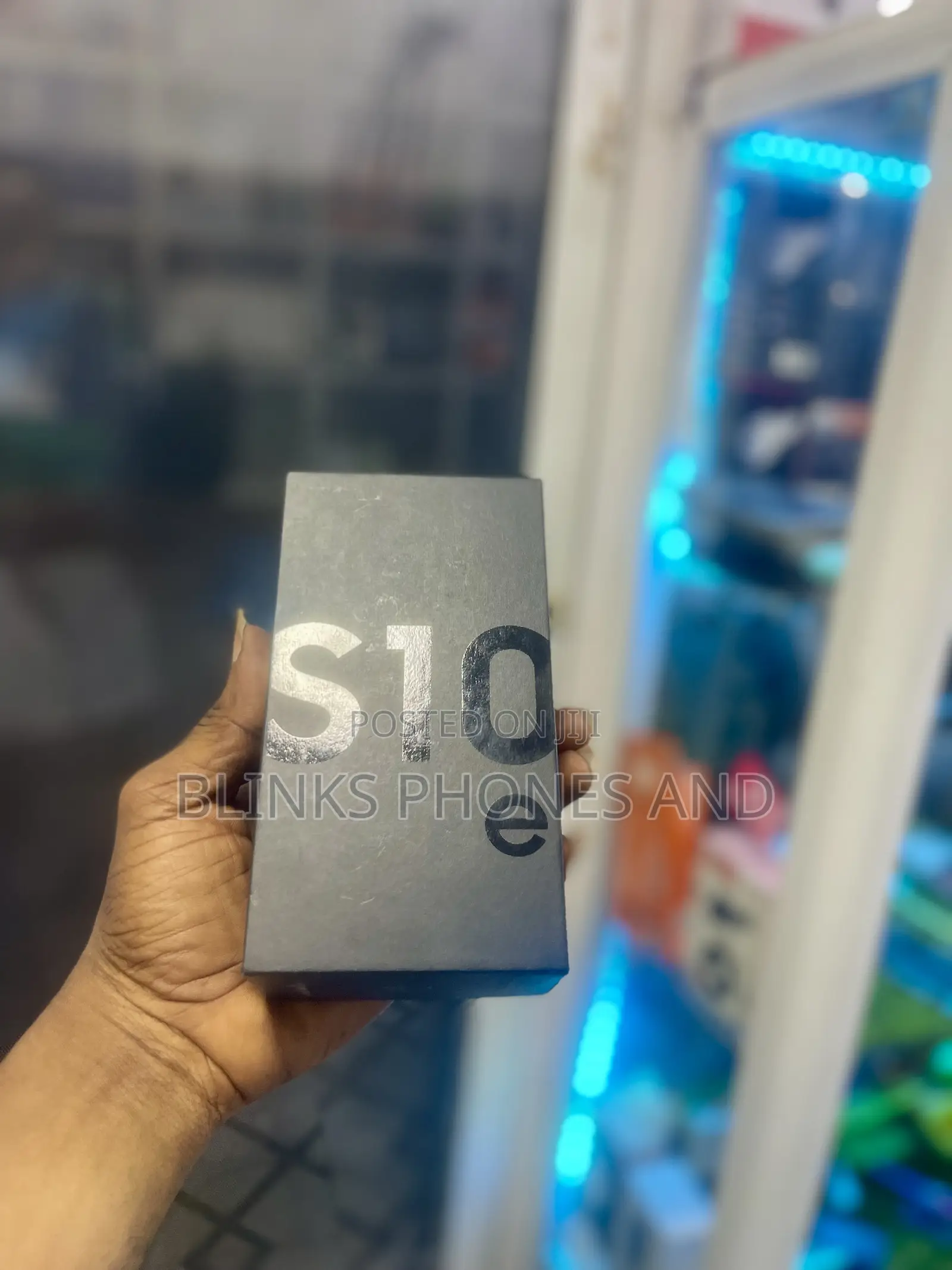 New Samsung Galaxy S10e 128 GB Orange