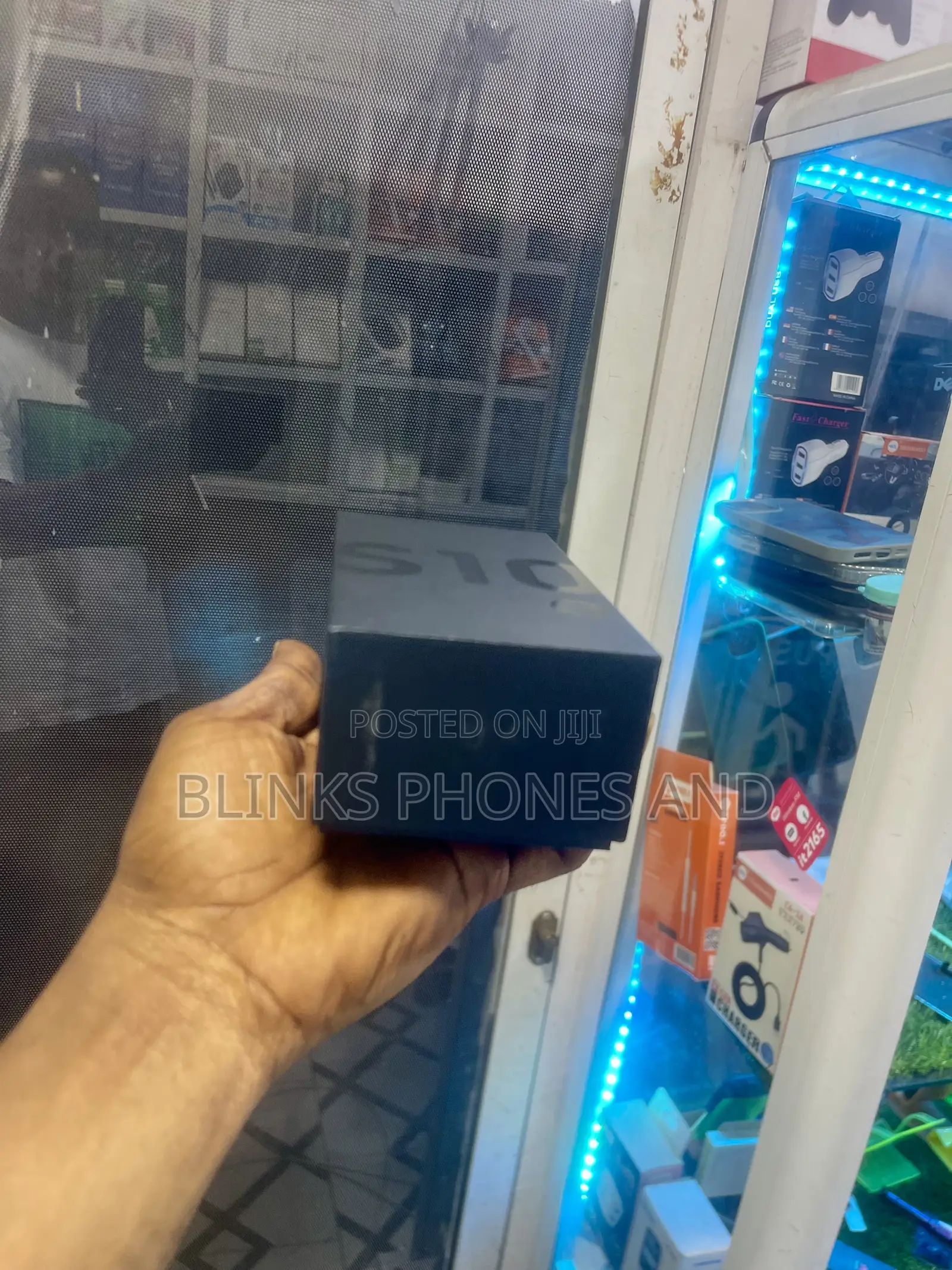 New Samsung Galaxy S10e 128 GB Orange