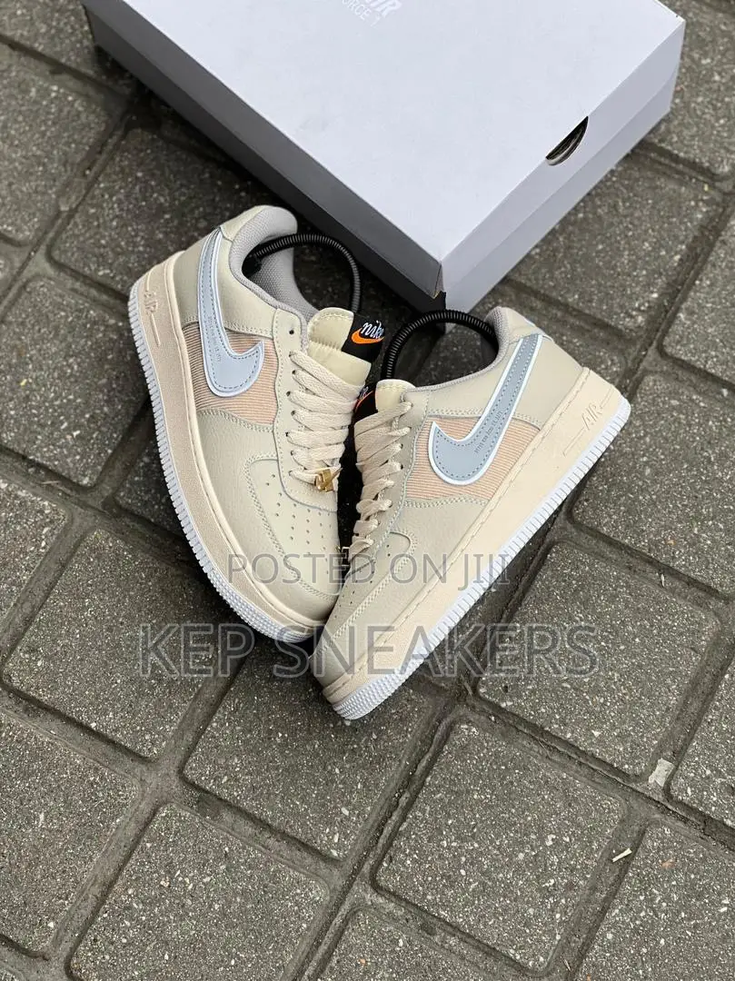 Nike Airforce 1 Custom Beige