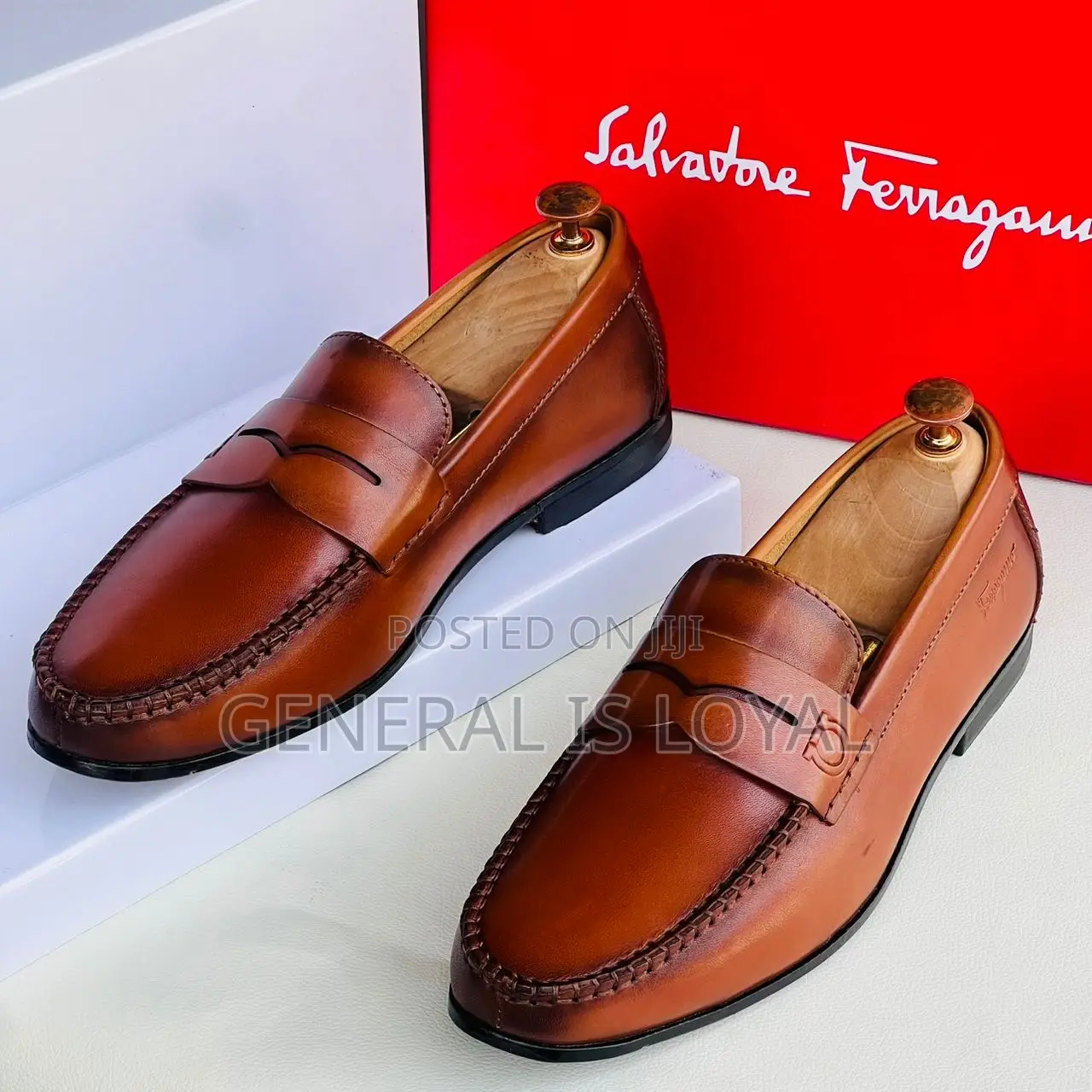 Ferragamo Shoe Brown Black