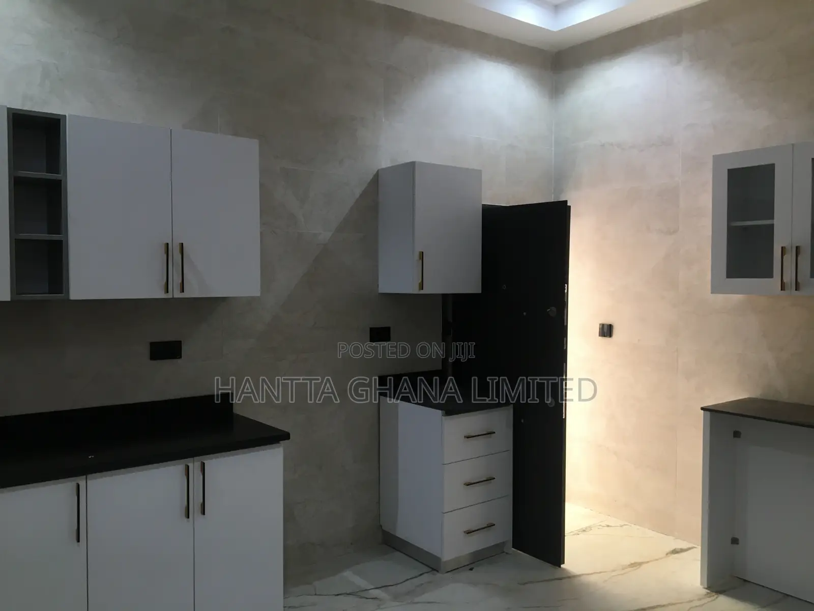 2bdrm Apartment in Airport for rent