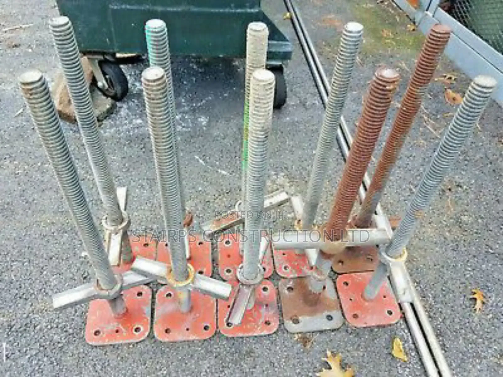 Brand New Base Jack Adjustable for Scaffolding for Sale.