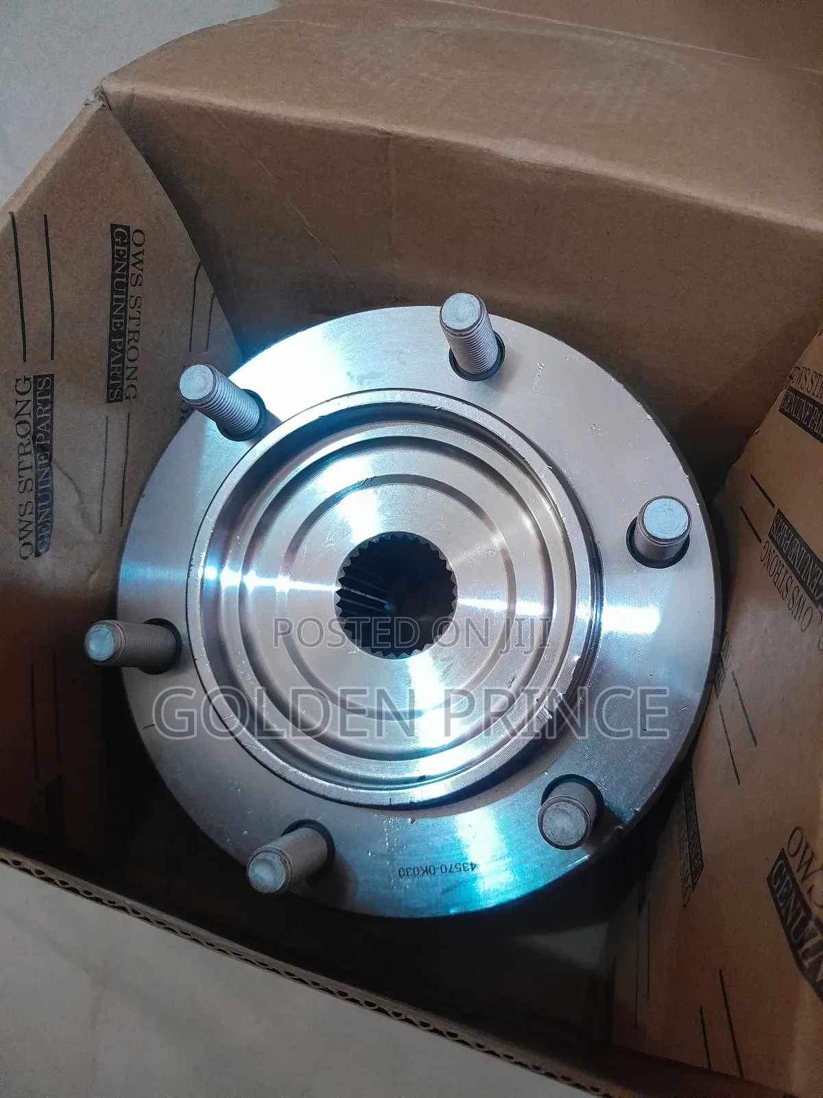 Helix 016-024 Front Hub (1pc)