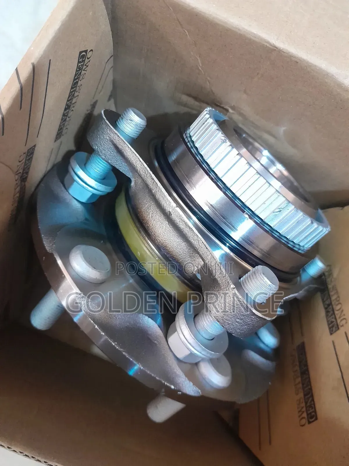 Helix 016-024 Front Hub (1pc)