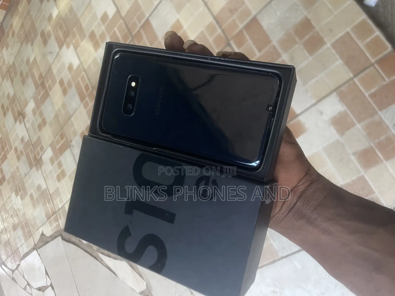 New Samsung Galaxy S10e 128 GB Orange