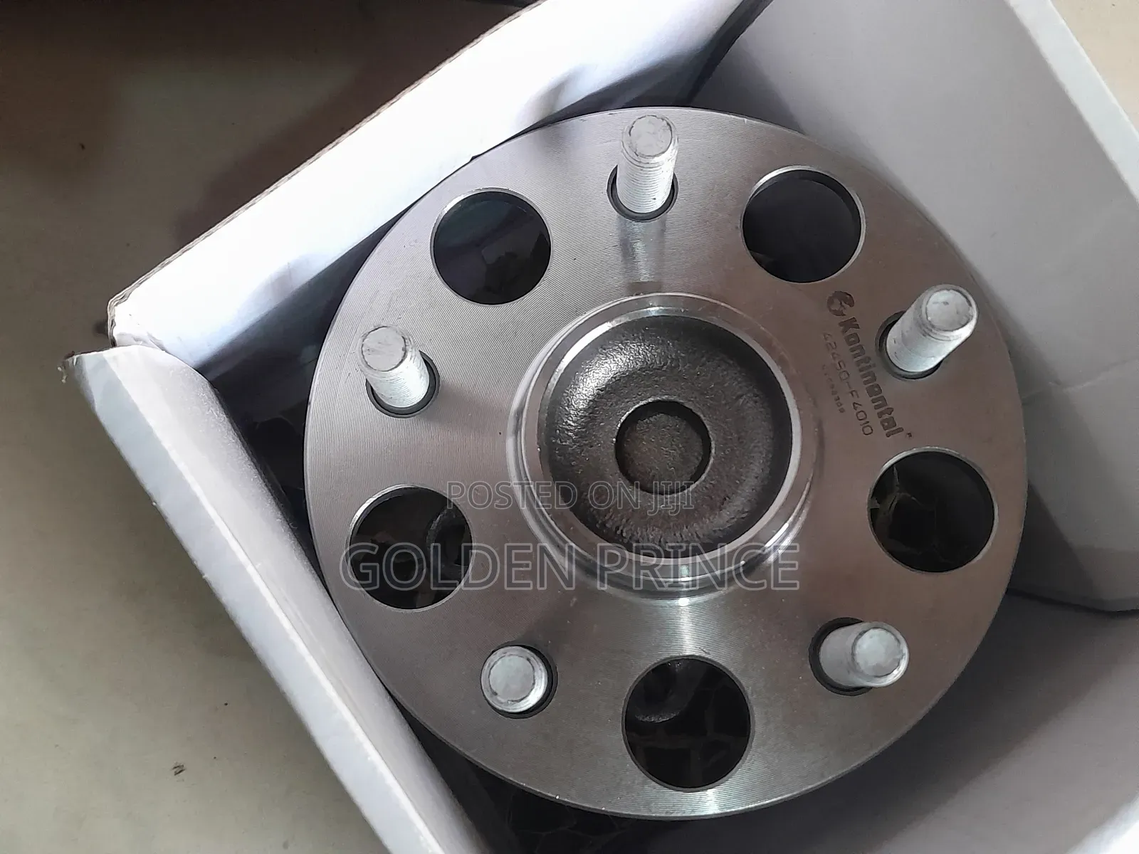 Toyota CHR 2×4 Back Hub (1pc)