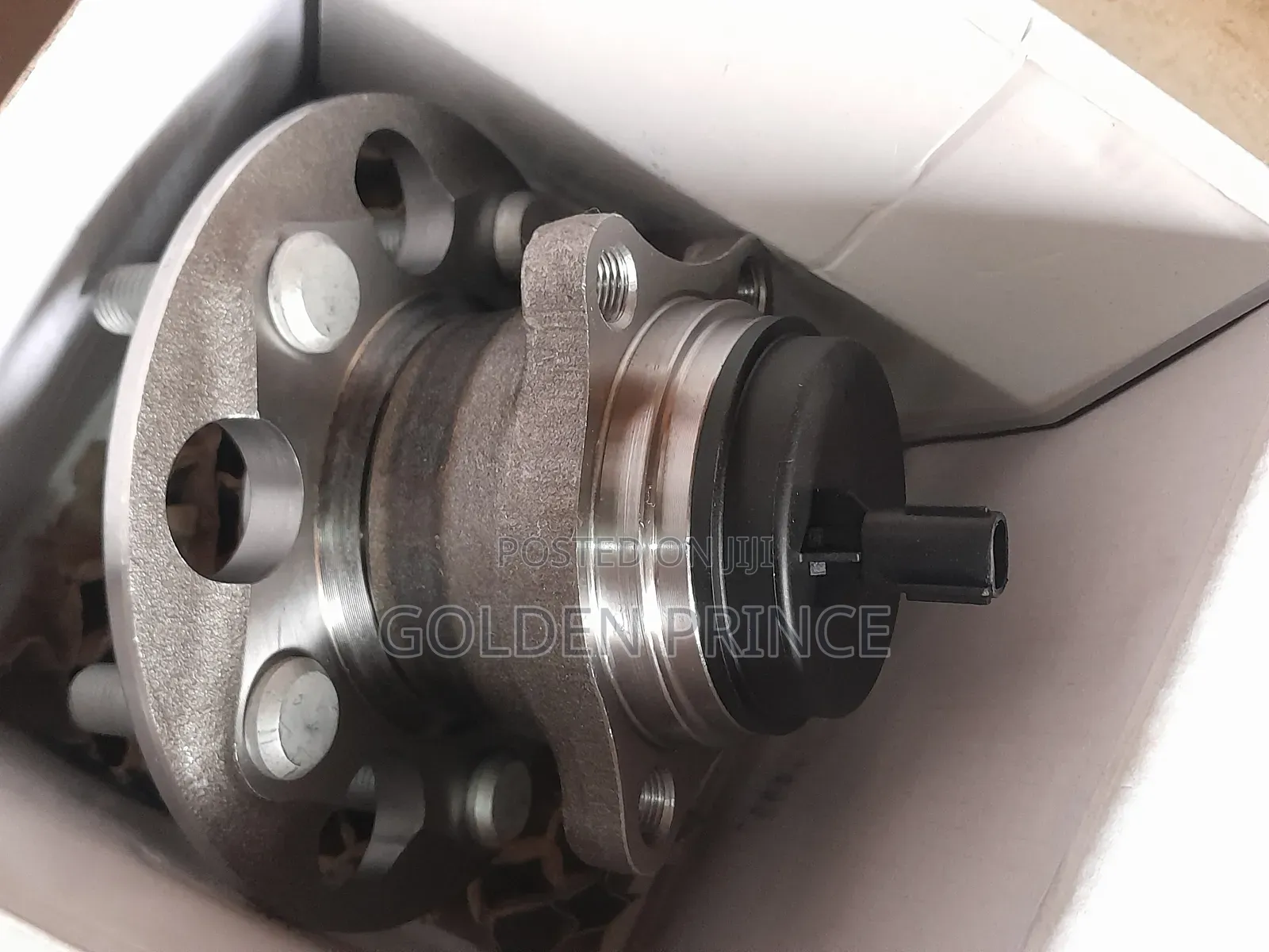Toyota CHR 2×4 Back Hub (1pc)