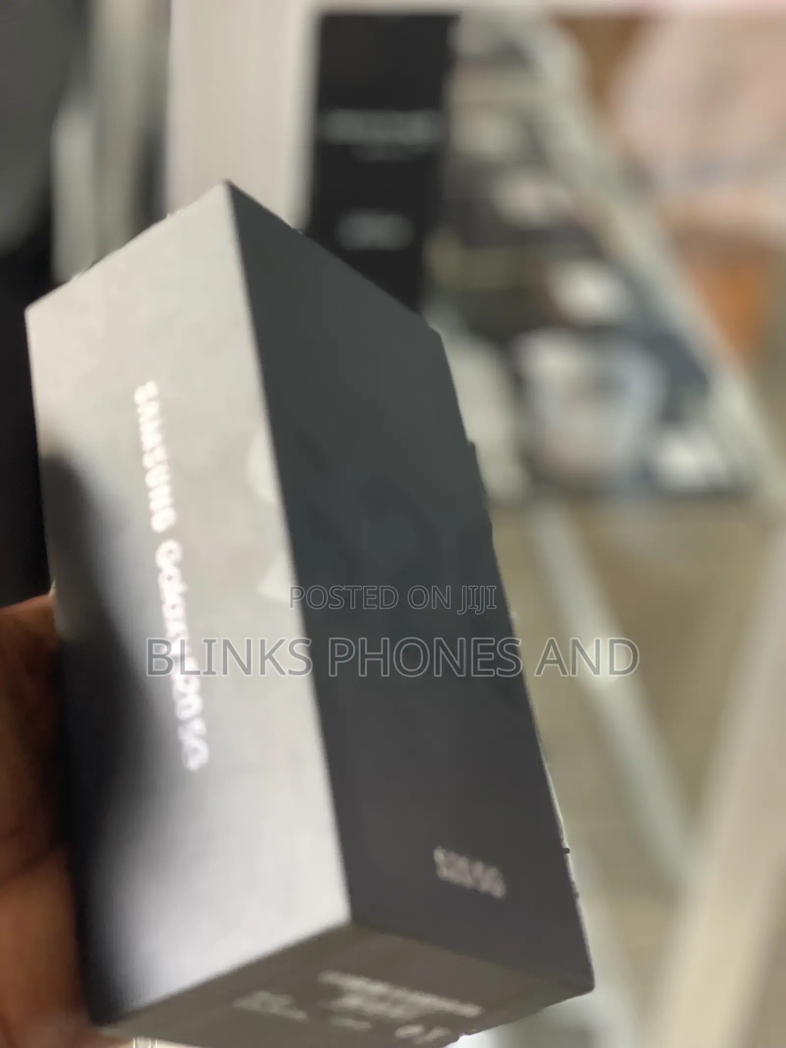 New Samsung Galaxy S20 128 GB Gray