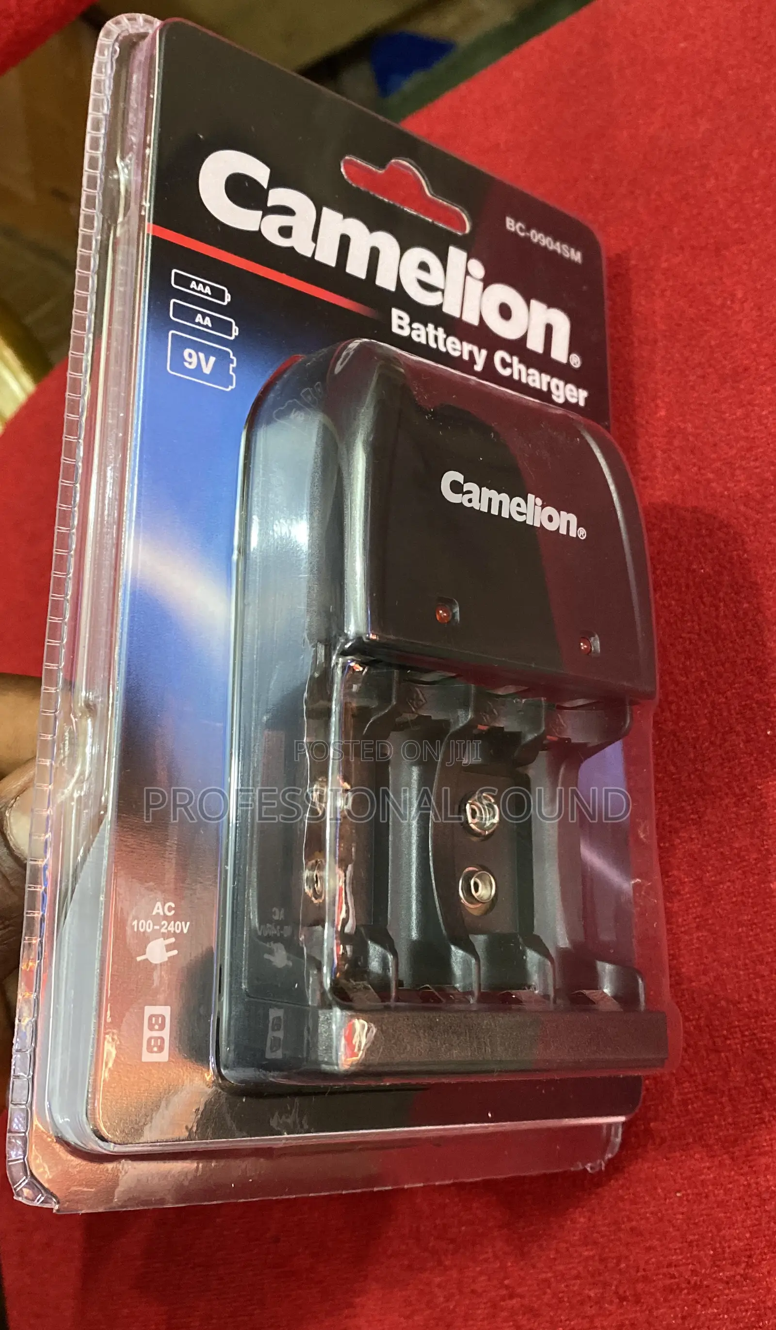 CAMELION Battery Charger