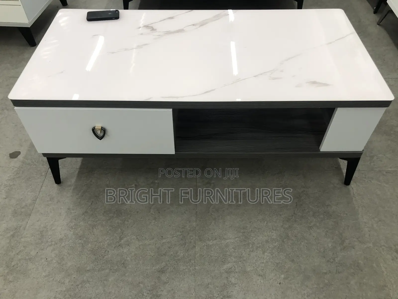Foreign Center Table
