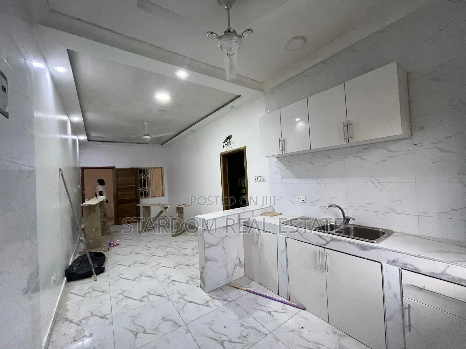 1bdrm Apartment in Adjiriganor for rent