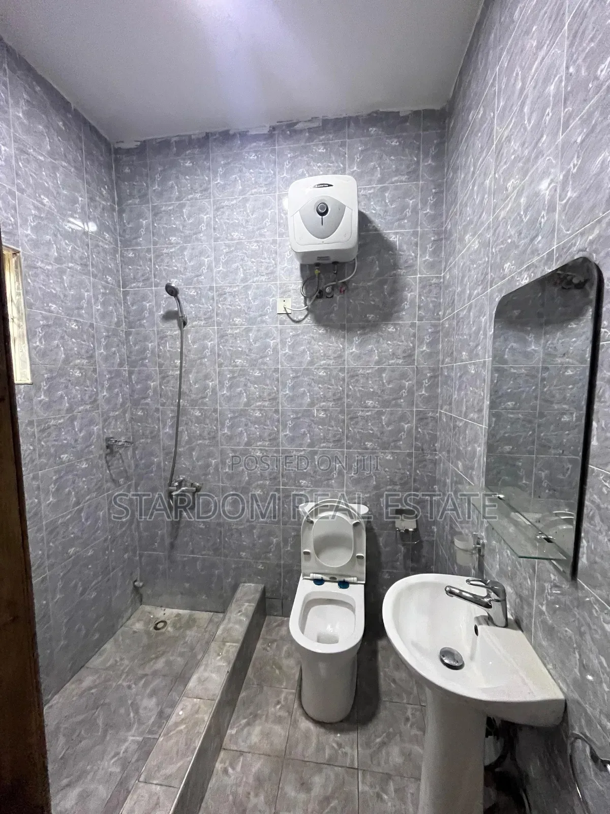 1bdrm Apartment in Adjiriganor for rent
