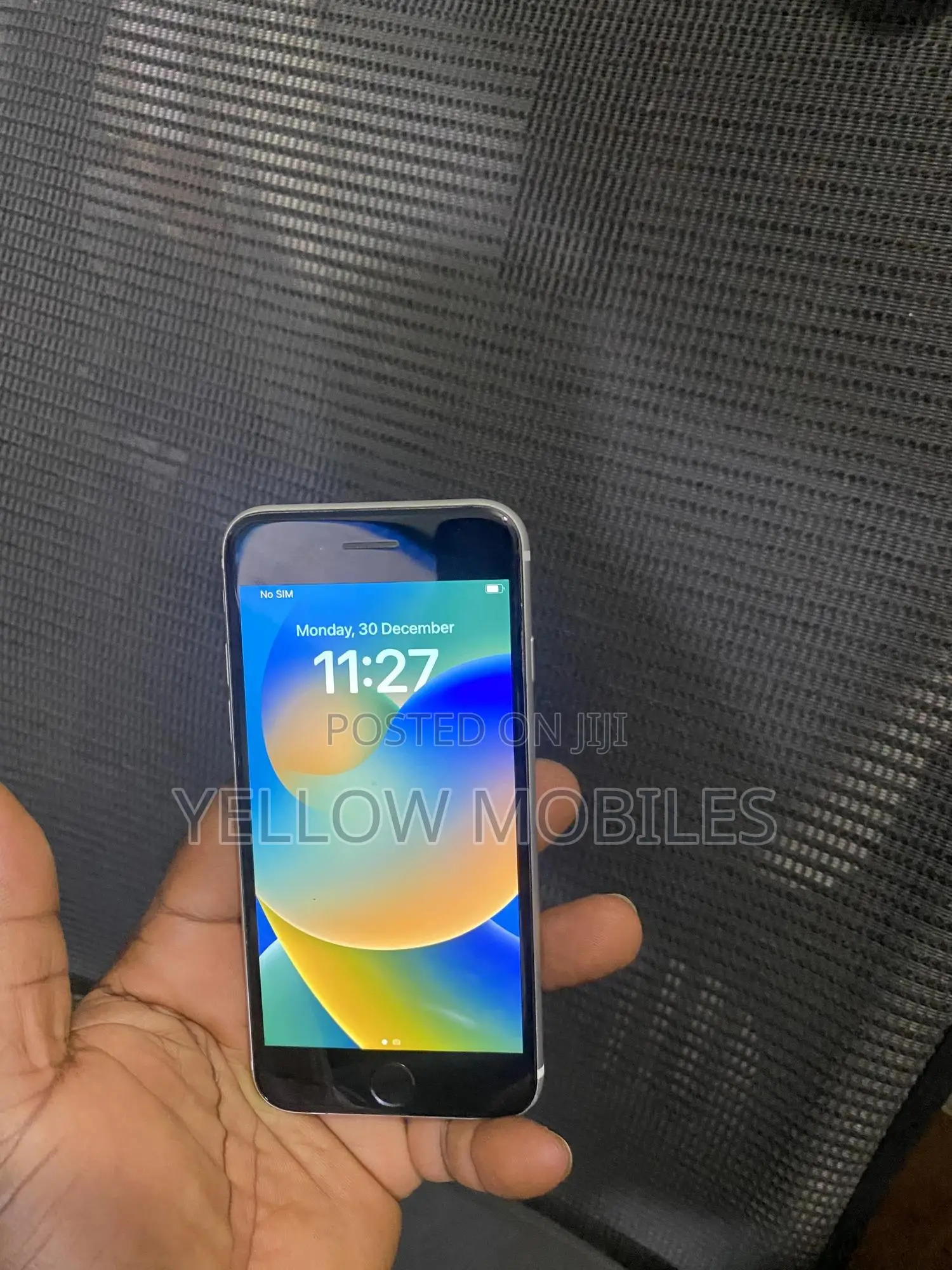 Apple iPhone SE (2020) 128 GB Red
