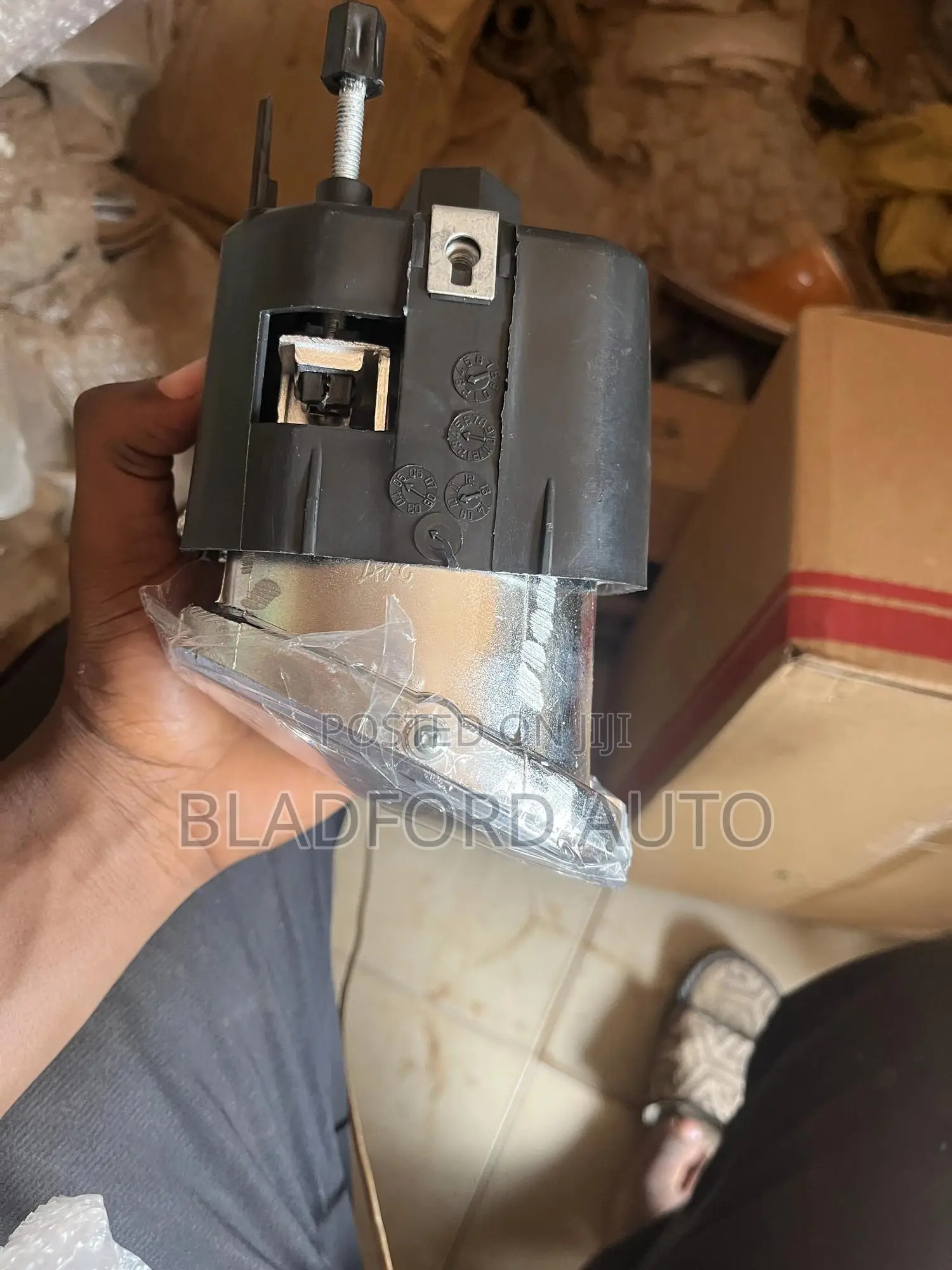 Nissan Hardbody Foglight Pair