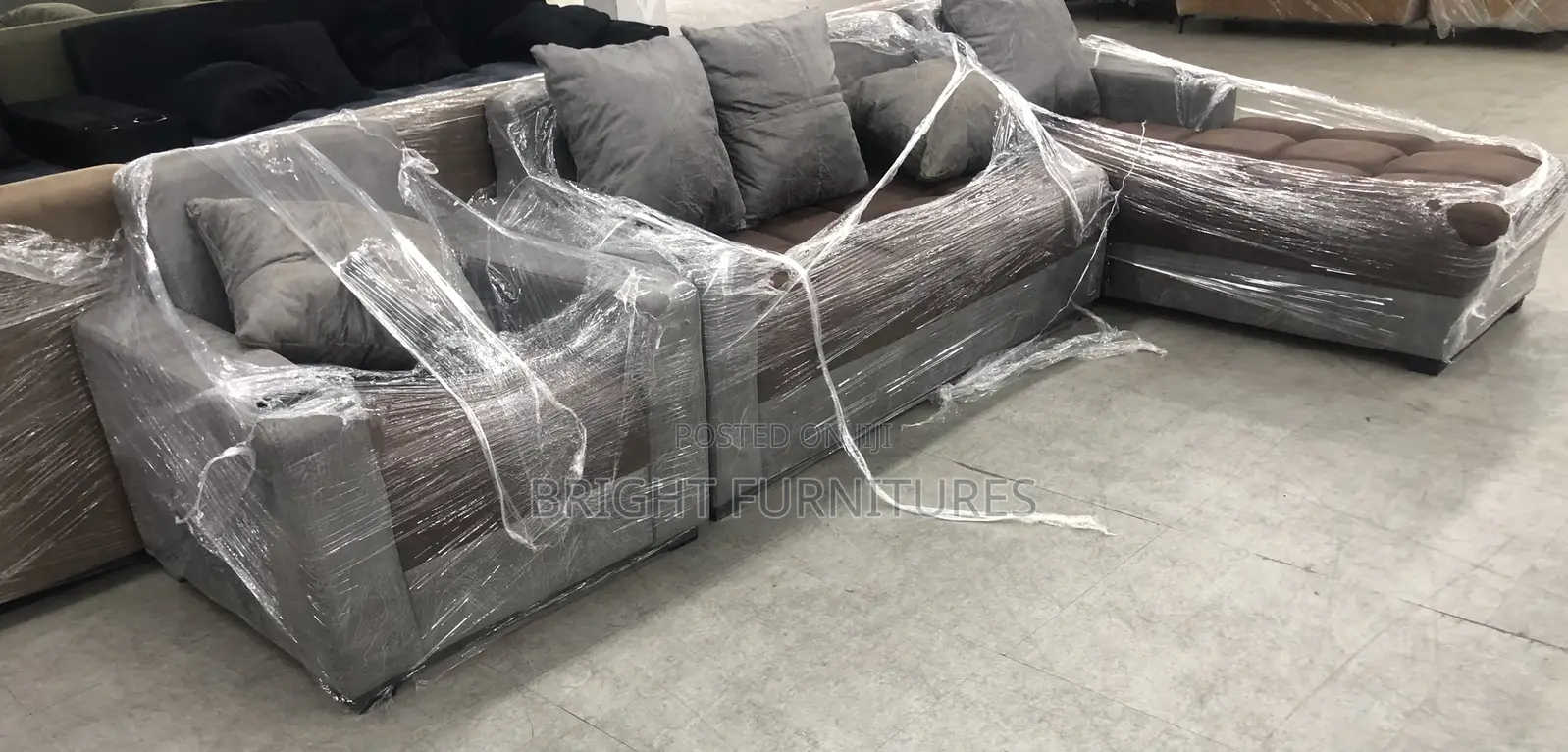 L Shape Sofa With Single