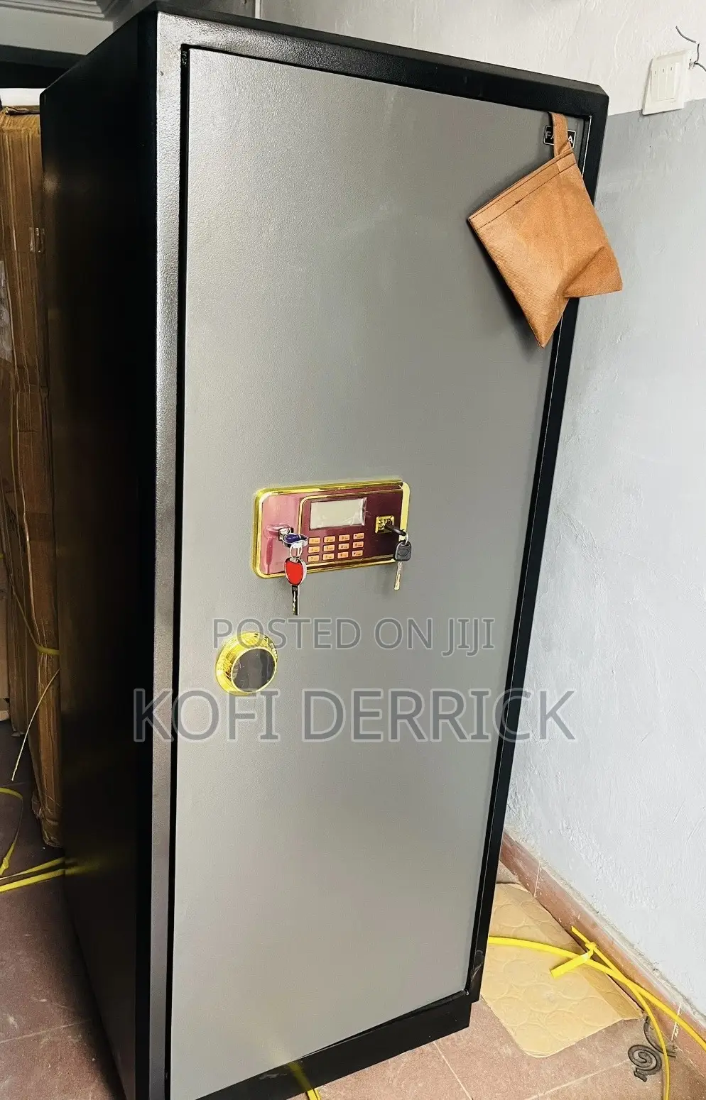 Safe Box - Cash/Document Box (157cm X 60cm)