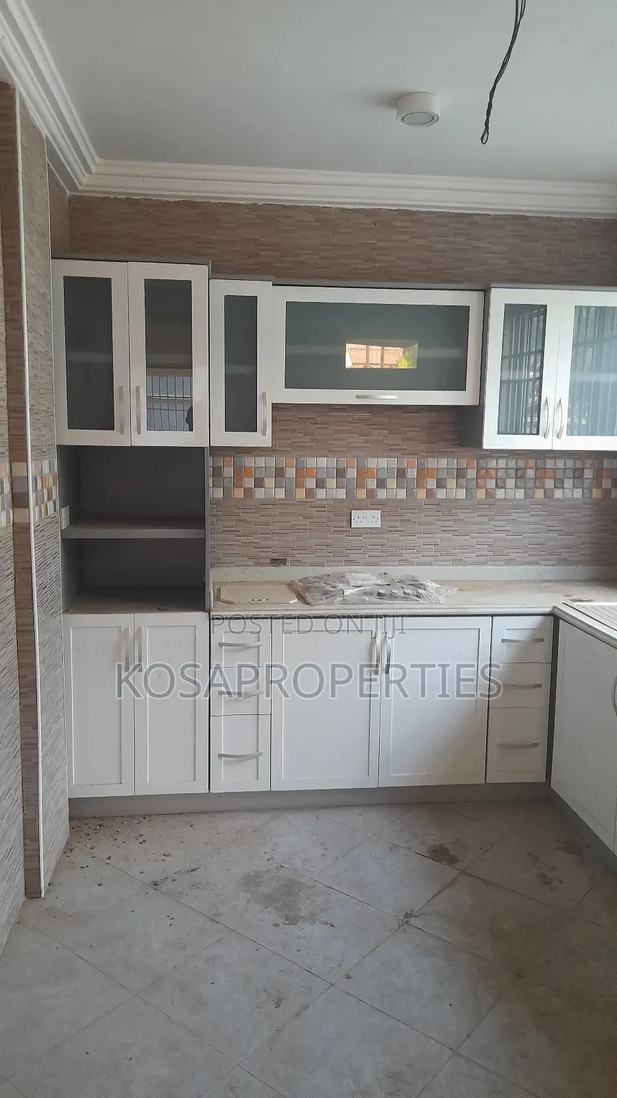 4bdrm House In Oyarifa High Tension For Sale