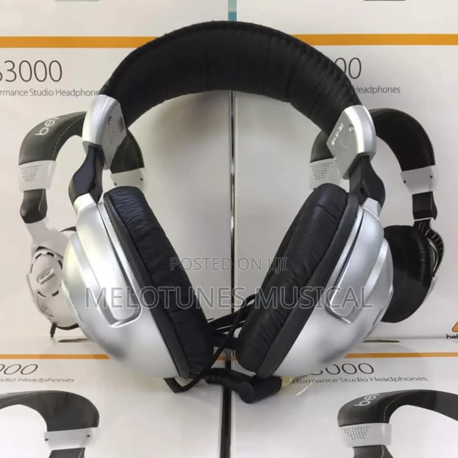 Behringer Hps3000 High-Performance Studio Headphones