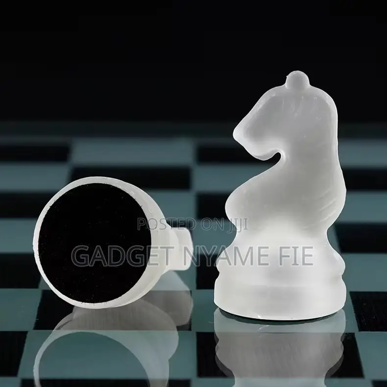Glass Chess Large (17 Inches)