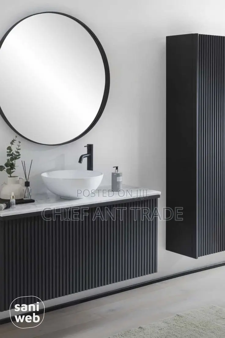 Mirror With Borders. 1171/1071