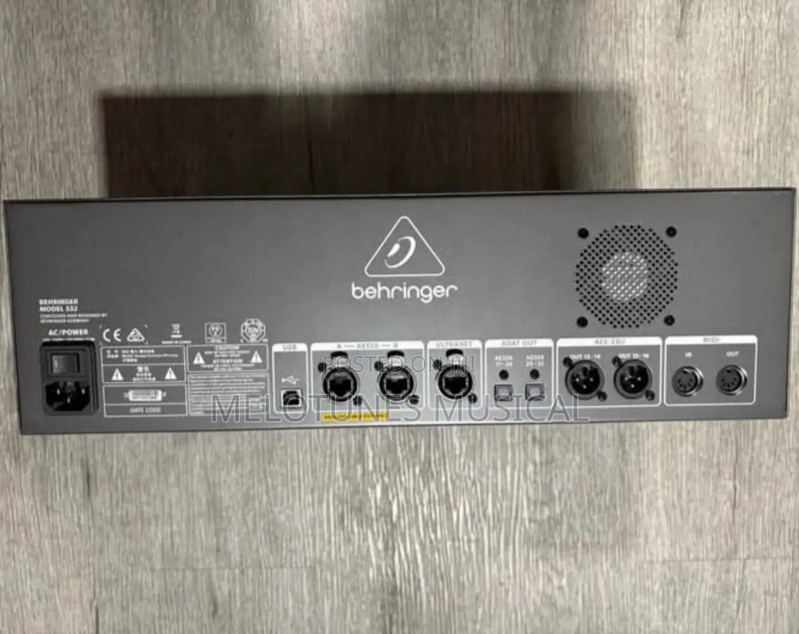 Behringer S32 32-Channel Stage Box