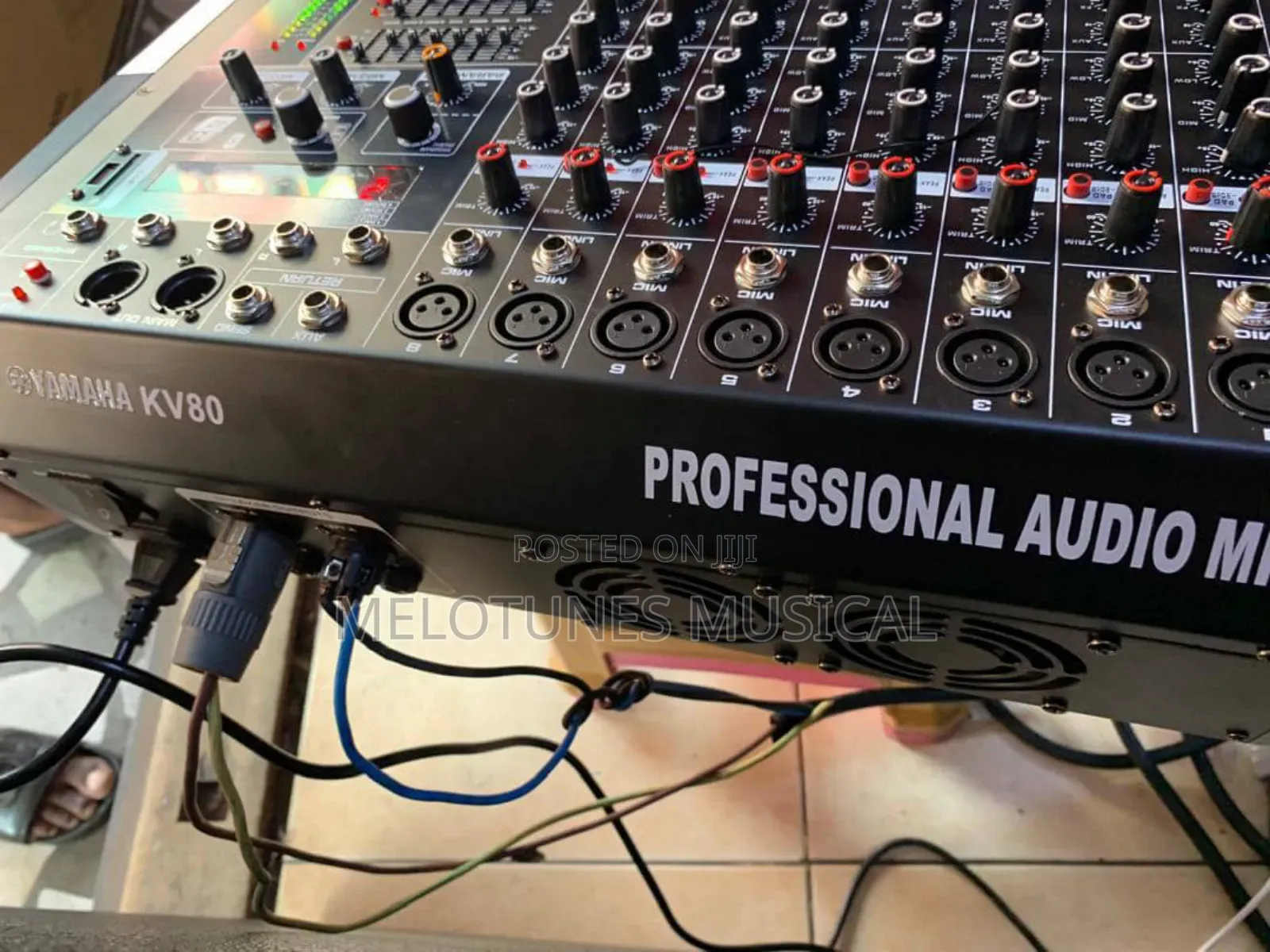 Yamaha KV80 8-Channel Powered Mixer