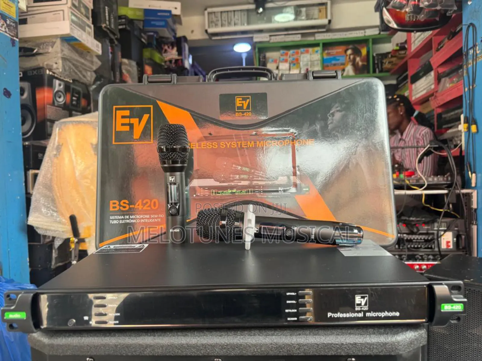EV BS-420 Dual Wireless Microphone