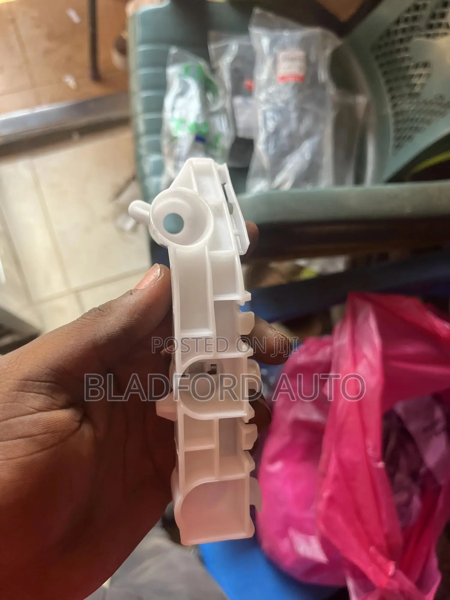 L200 2019 Fender/Bumper Lockers Pair