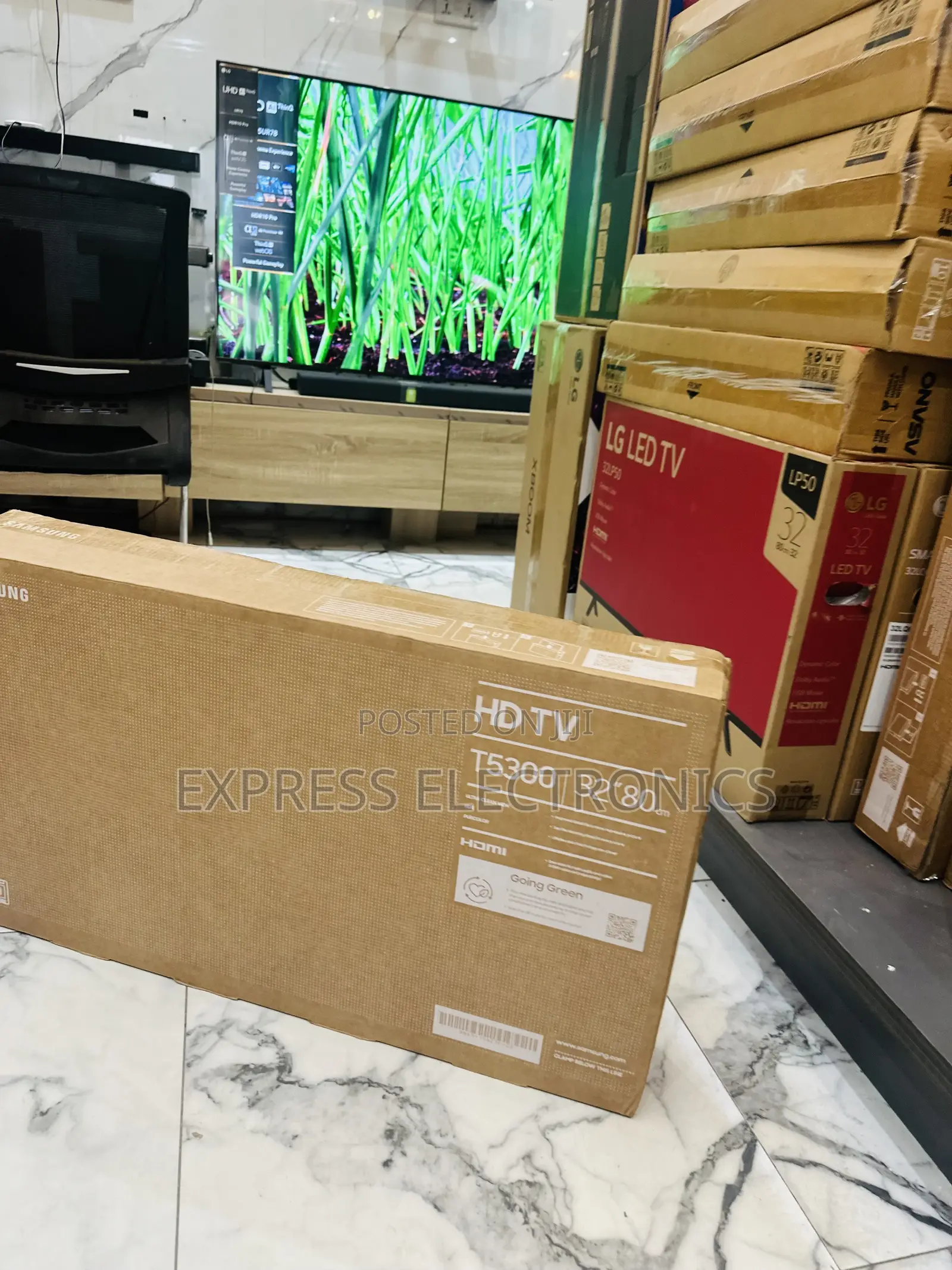 FHD Smart Samsung 32”TU5300