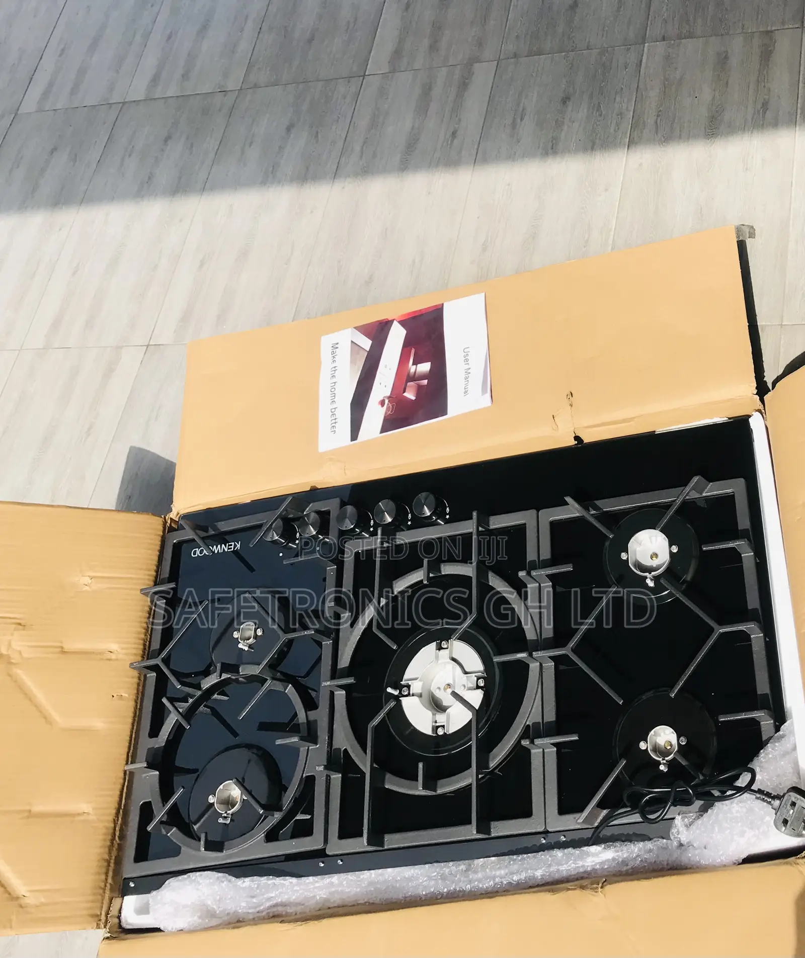 Massive Black Kenwood 90cm 5 Gas Hobs