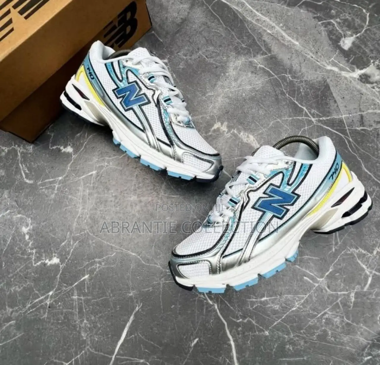New Balance 740 White/Blue