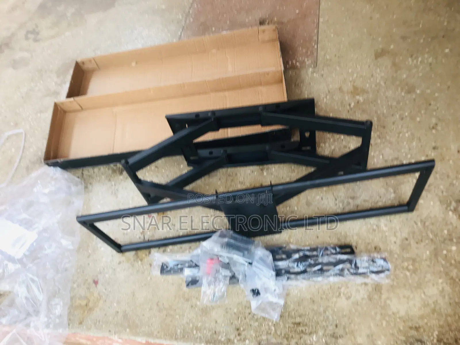 Brand Brand Full Motion Wall Mount: 50-120 Inch Full Motion