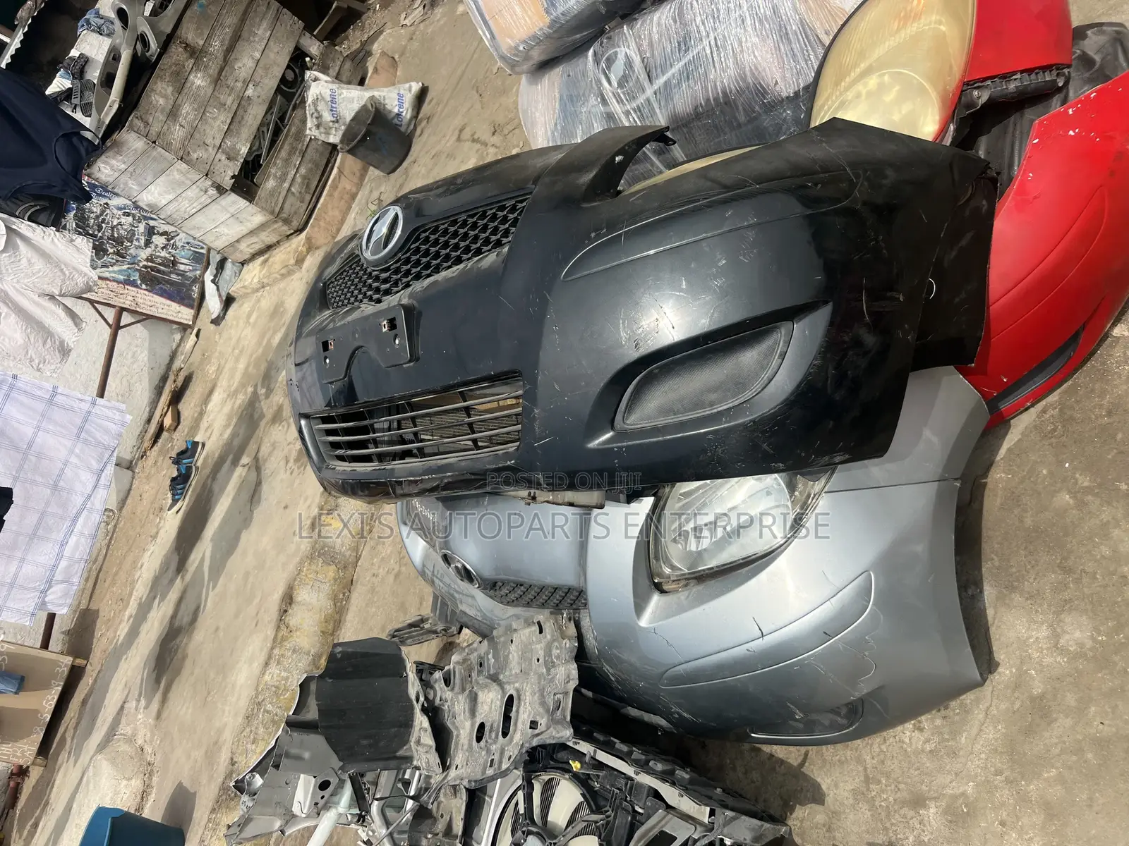 TOYOTA VITZ 2010 Front Cut