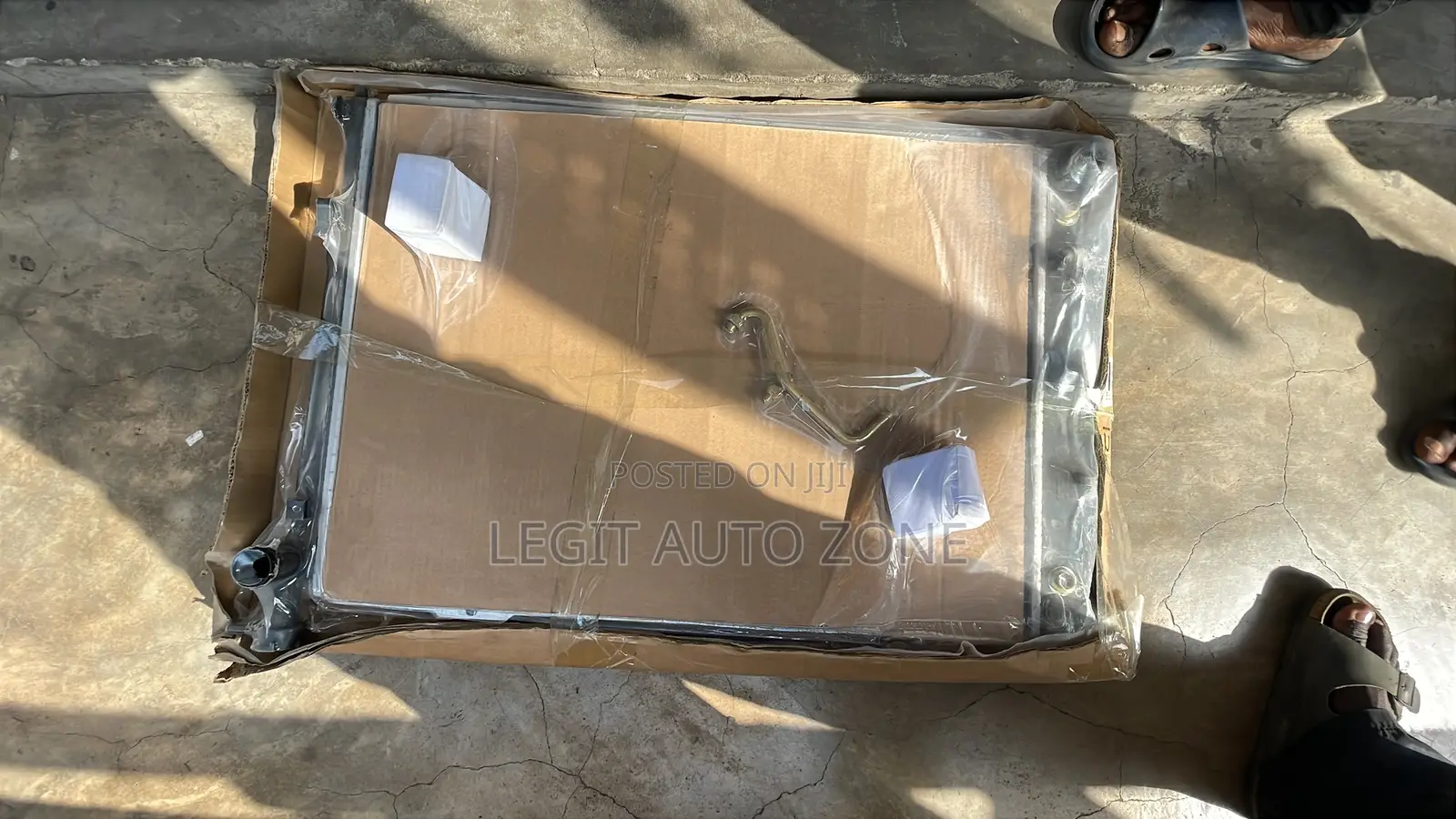 Kia Sorento 2012,2013,2014 Water Tank/ Radiator Tank