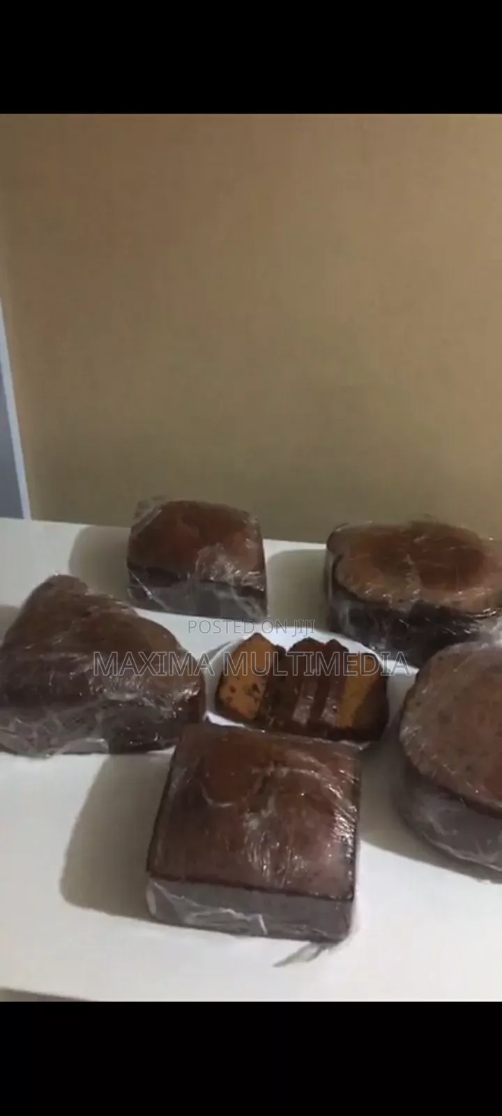 Order Your Rich Fruit And Caramelized Cake