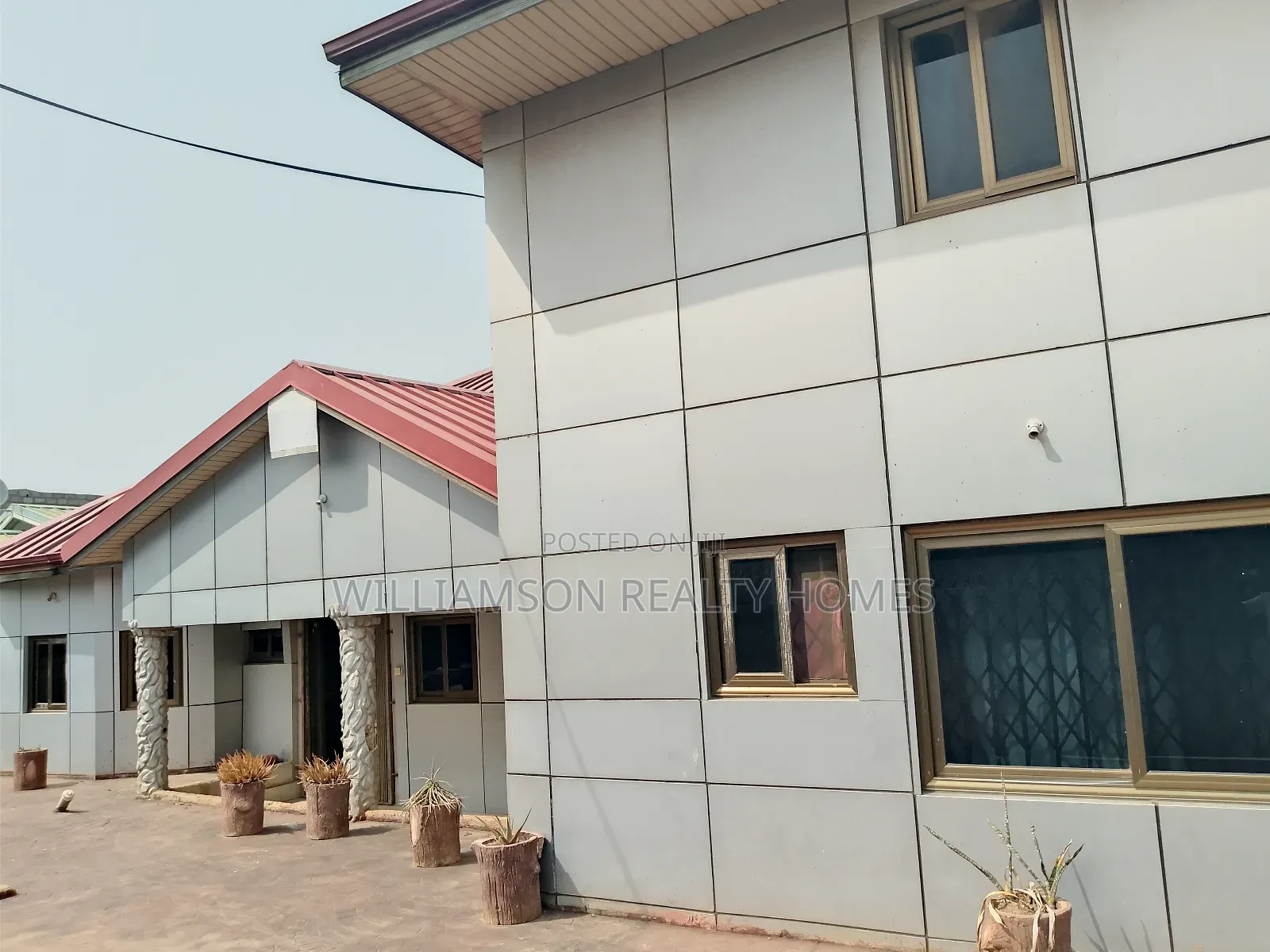 1bdrm Apartment in Community 18 Area, Spintex for rent