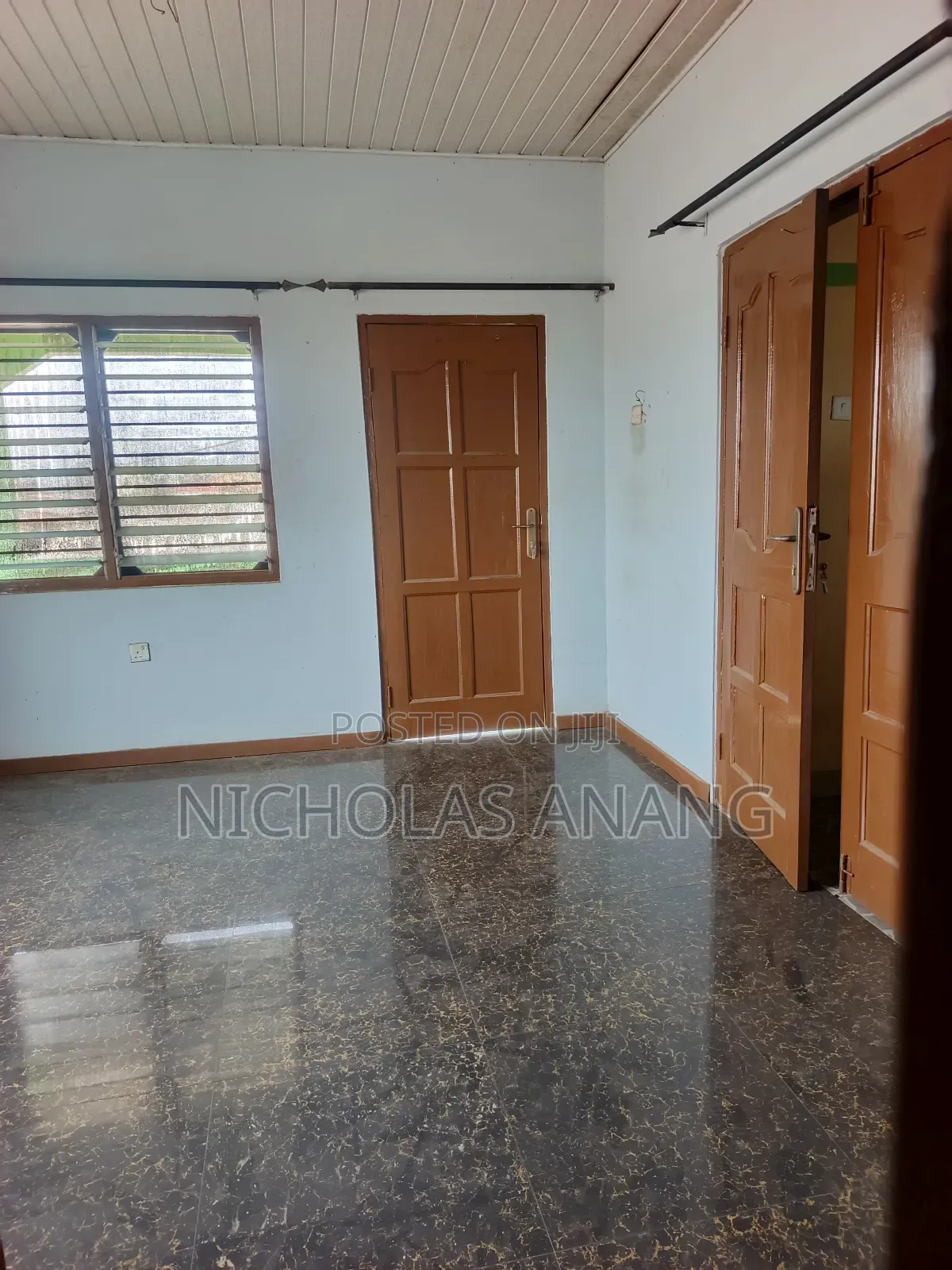 2bdrm Apartment in The Dorns Properties, New Town for rent