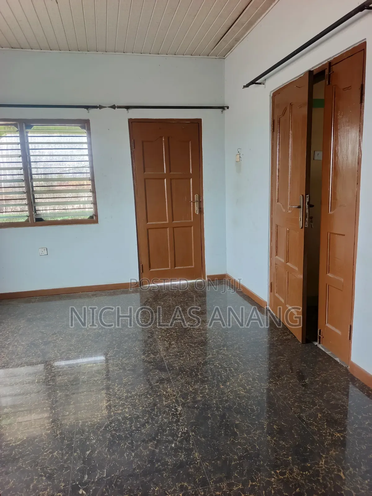 2bdrm Apartment in The Dorns Properties, New Town for rent